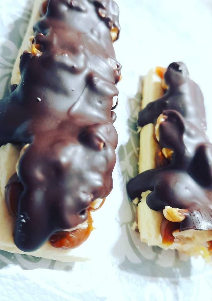 Una foto de Lingotes sin tacc con nuez y dulce de leche