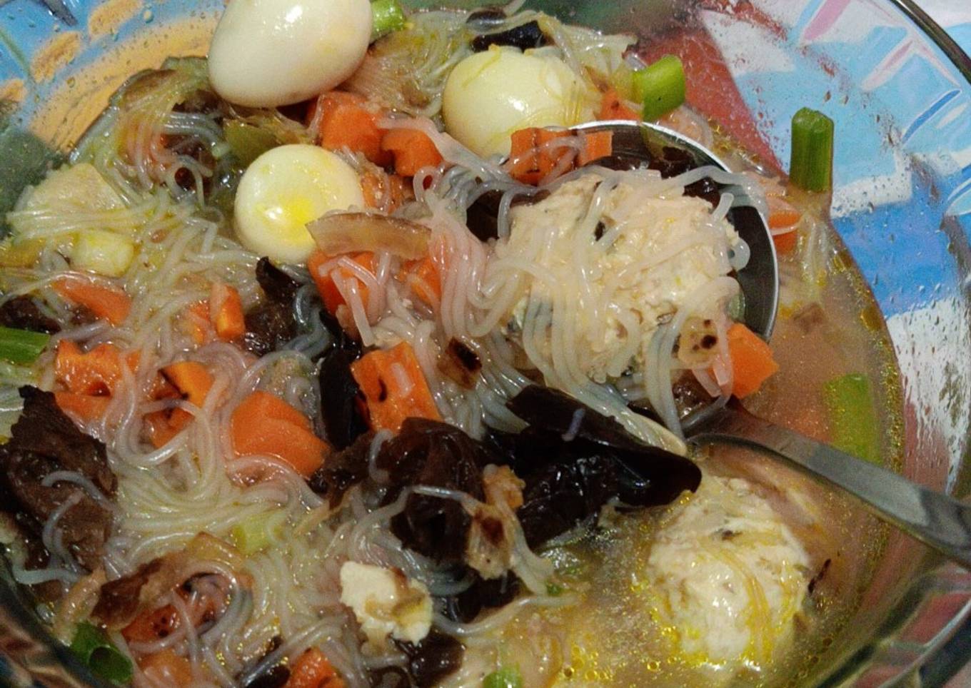 Sup Bola Ayam Jamur