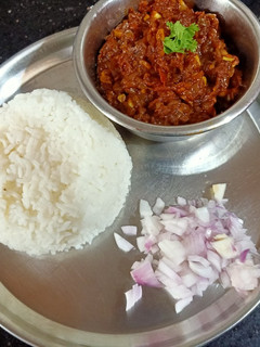 நெய் மீன் கருவாடு தொக்கு (Nei meen karuvadu thokku recipe in tamil) செய்முறை முக்கிய புகைப்படம்