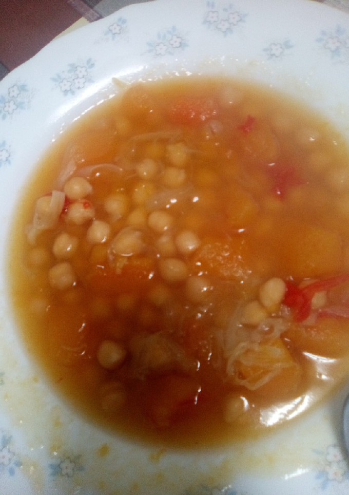 Una foto de Garbanzos con calabaza