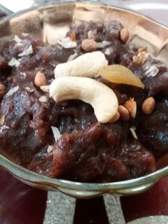 रागी का हलवा (ragi ka halwa recipe in Hindi) रेसिपी मुख्य फोटो