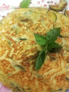 Una foto de Tortilla de Calabacín a la albahaca