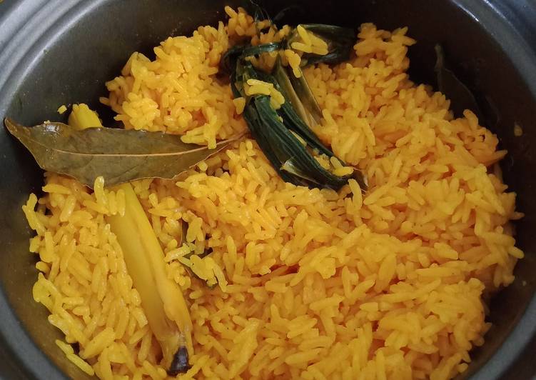 Cara Bikin Nasi Kuning rice cooker (pengobat rindu di Musim gugur) 😍, Lezat