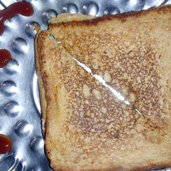 A picture of Vegetables sandwich.