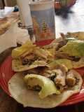 Tacos de pollo frito