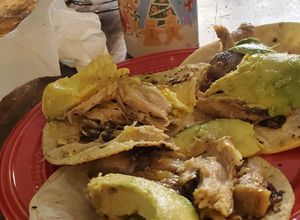 Una foto de Tacos de pollo frito