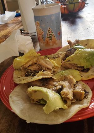 Una foto de Tacos de pollo frito