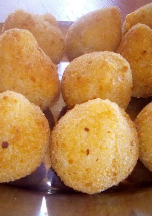 Una foto de Coxiñas o croquetas rellenas de pollo