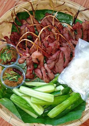 รูปของ หมูปลาร้า