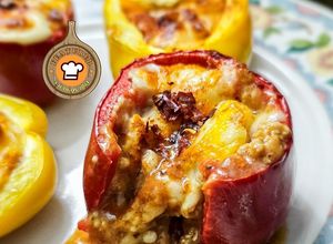Gambar Stuffed Red Capsicum