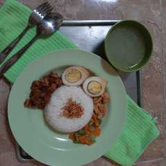 A picture of Sup Bakmoy Ayam Udang.