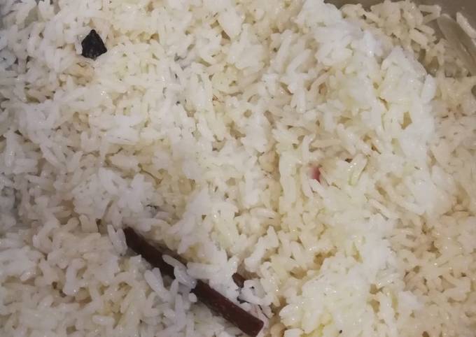 Bagaimana Menyiapkan Nasi minyak senang, Enak
