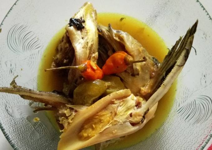 Pindang Kuning kepala ikan patin makanan ksukaan kluargaku,