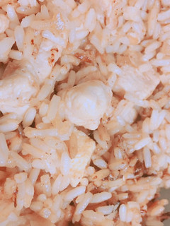 Una foto de Pollo con arroz y tortilla en Olla Gr G ó tradicional