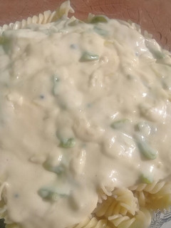 A picture of White sauce.