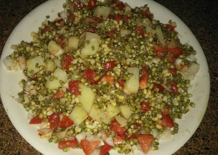 Steps to Make Award-winning Healthy protien rich moong sprouts