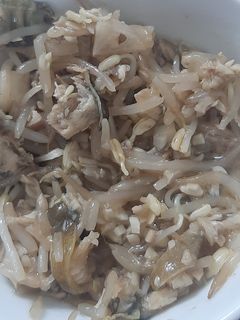 Hình của món Lươn xào giá cho bé.