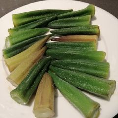 A picture of Simply Steam Organic Okra.