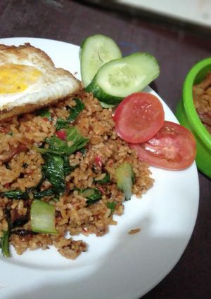 Foto resep Nasi goreng ala kadarnya 😂