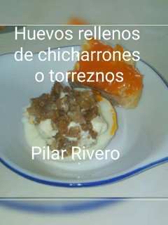 Una foto de Huevos rellenos de chicharrones o torreznos