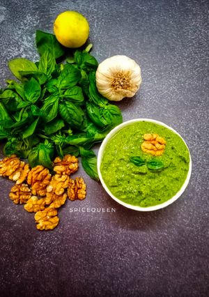 A picture of Basil Walnut Pesto.