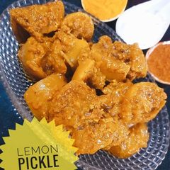 A picture of Lemon pickle.