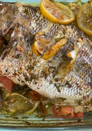 صورة لوصفة سمكة مشوية بالفرن