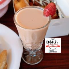 A picture of Strawberry milk shake.