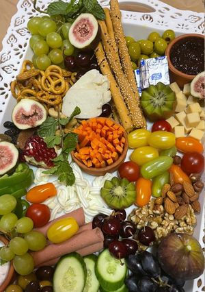 صورة لوصفة Cheese platter (شيز بلاتر) او صينية الفطور والأجبان