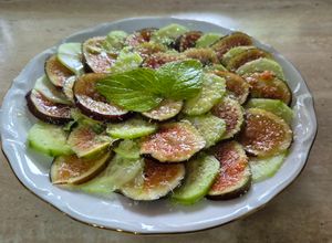 Foto principal de Carpaccio de Pepino e higos