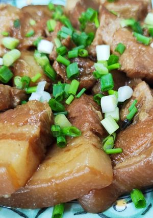 รูปของ หมูสามชั้นต้มเบียร์และเต้าเจี้ยว