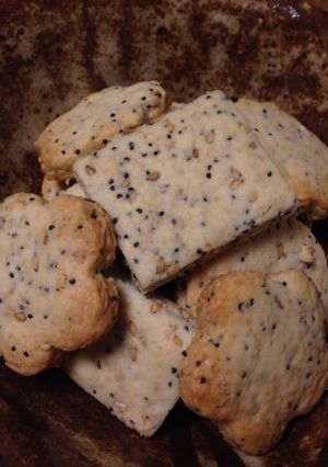 A picture of Crunchy Sesame Cookies.