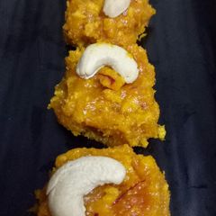 A picture of Aam paak.