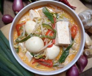 Siap Saji Tahu &amp;amp; Telur Puyuh Kuah Santan Sedap Nikmat