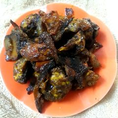 A picture of Aloo baingan.