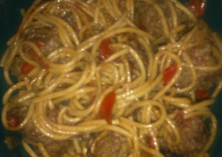 Step-by-Step Guide to Prepare Appetizing Soy Spaghetti Meatballs,& Peppers