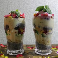 A picture of Rainbow Falooda.