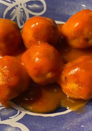 Una foto de Albóndigas de pescadilla en salsa agridulce