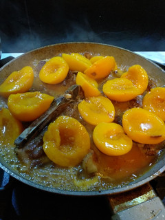 Una foto de Chuletas al Melocotón...