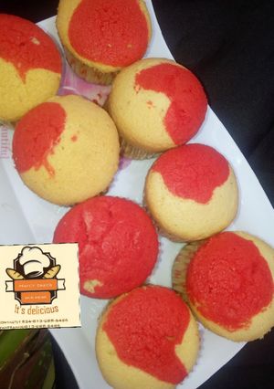 A picture of Vanilla cupcake.