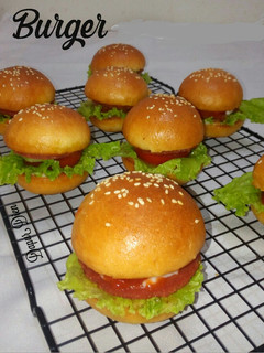 Foto resep Burger (Roti Burger Homemade)