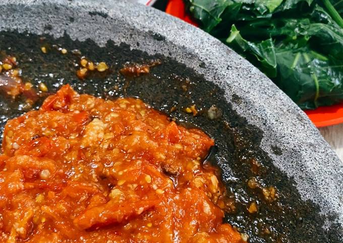 Resep Sambal Pecel Lele Lamongan Oleh Mitha Hendri - Cookpad