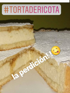 Una foto de Tarta de ricota con dulce de leche😋