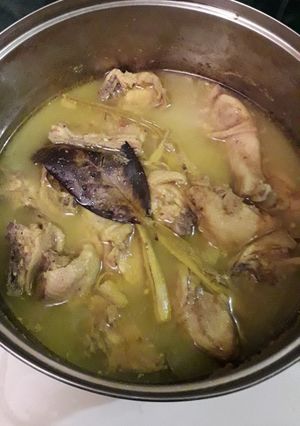 Foto resep Ayam ungkep bumbu kuning