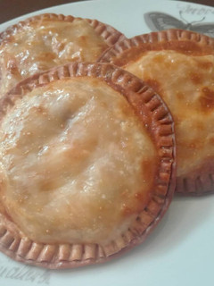 Una foto de Empanadillas de calabacín, cebolla y queso