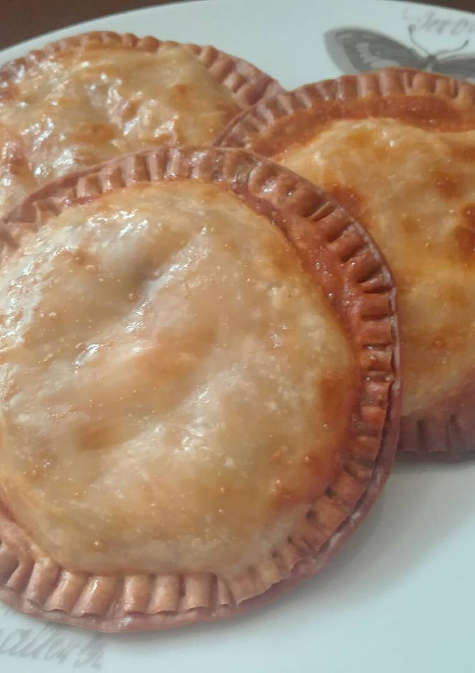 Una foto de Empanadillas de calabacín, cebolla y queso