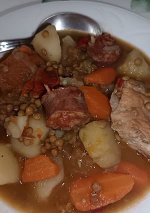 Una foto de Lentejas con chorizo y costilla carnosa
