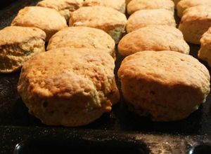 Una foto de Scones de panceta y tomillo