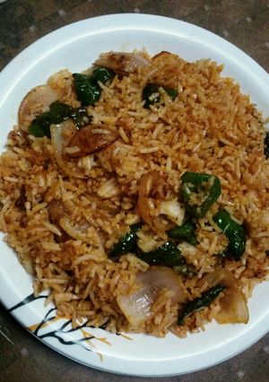 A picture of Chinese fried rice.