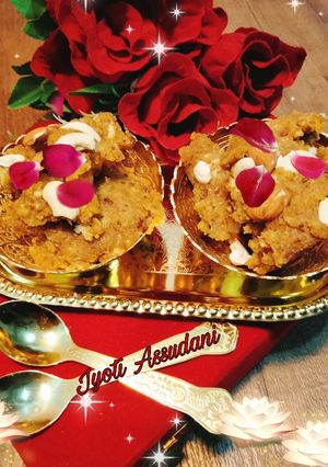 A picture of Instant Rajasthani moong dal ka halwa.